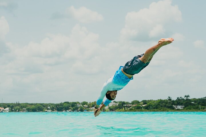 Sunset Sailing Tour in Bacalar with Outdoor Bar and Lunch