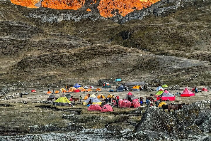 Cordillera Huayhuash Classic Trek – 8 Days & 7 Nights