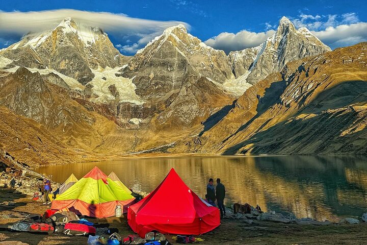 Cordillera Huayhuash Classic Trek – 8 Days & 7 Nights