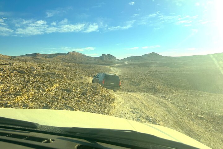 Sunset Edge of The World & Gazelle Reserve 4x4 Adventure: Riyadh