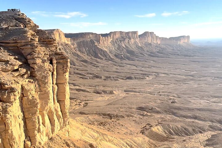 Sunset Edge of The World & Gazelle Reserve 4x4 Adventure: Riyadh