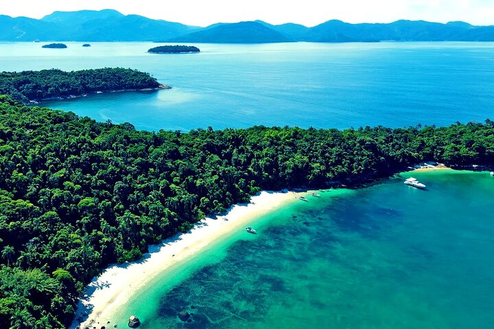 Shared Speedboat Tour - Paradise Island Tour
