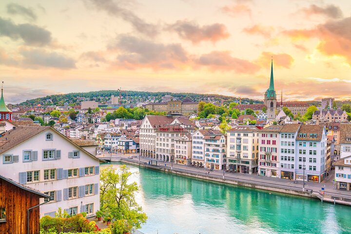 Private direct transfer in the Alps from St. Moritz to Zurich