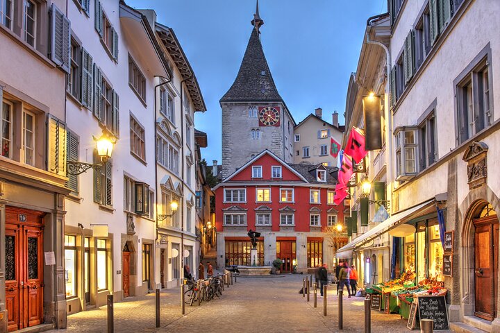 Private direct transfer in the Alps from St. Moritz to Zurich