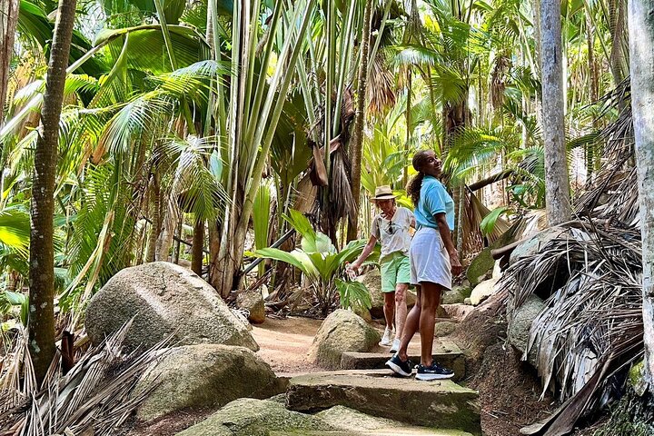 Private Tour of Praslin Island Seychelles