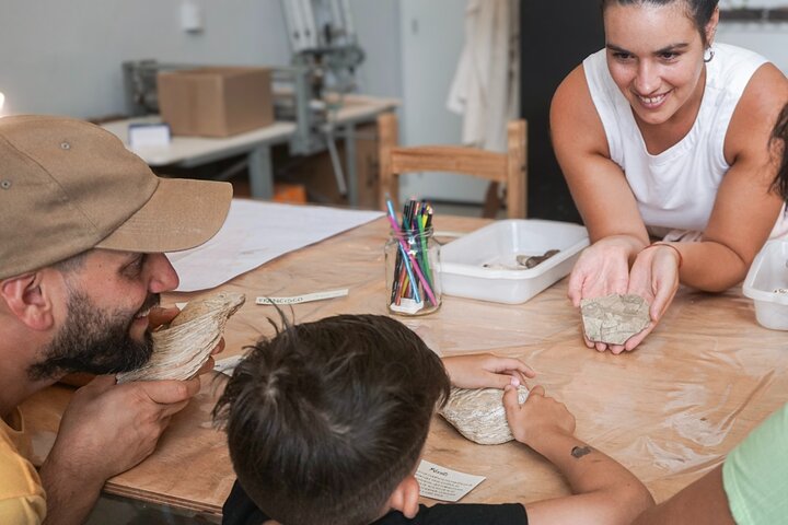 Small Paleontologists : scientific adventure com museu e escavação
