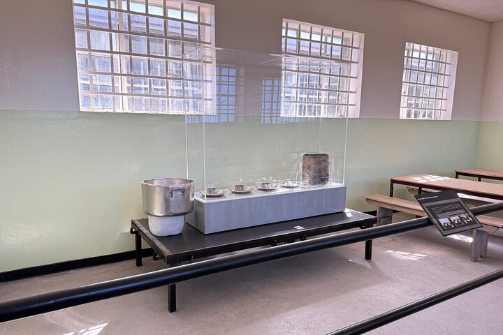Robben Island Ferry Ticket &Guided Prison Tour with Pick-up& back