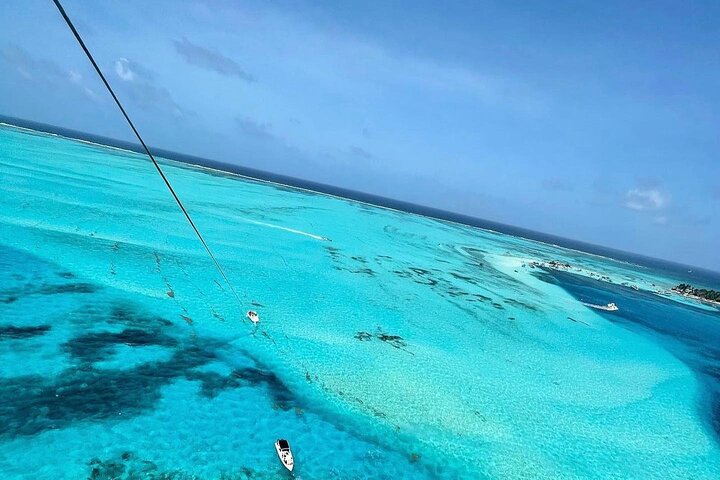 Full Parasailing Tour in San Andres Island
