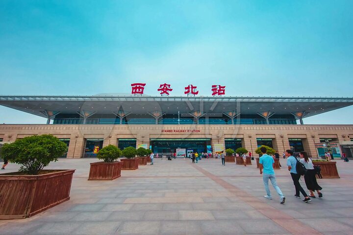 Luoyang Private 4WD Tour Adventure