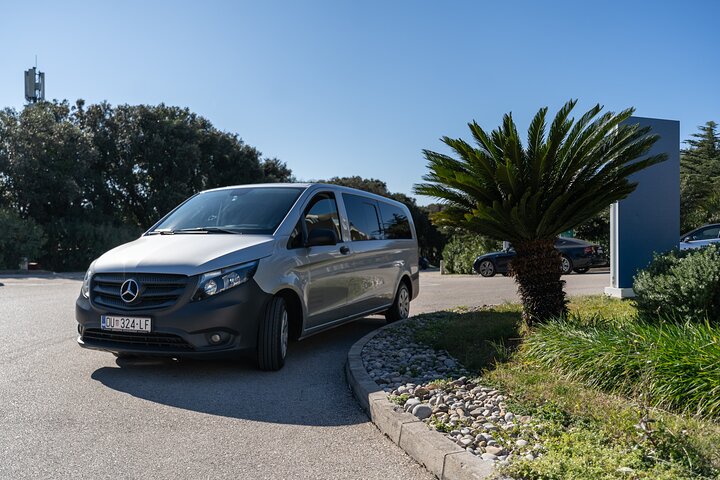 Minivan Transport Dubrovnik to Dubrovnik Airport