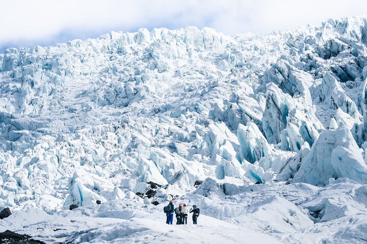 Glacier Xtreme: Vatnajökull Ice Climbing + Hike from Skaftafell