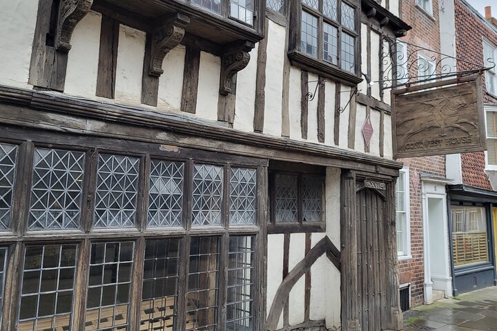 The Highlights of Canterbury - a One Hour Historical Walking Tour