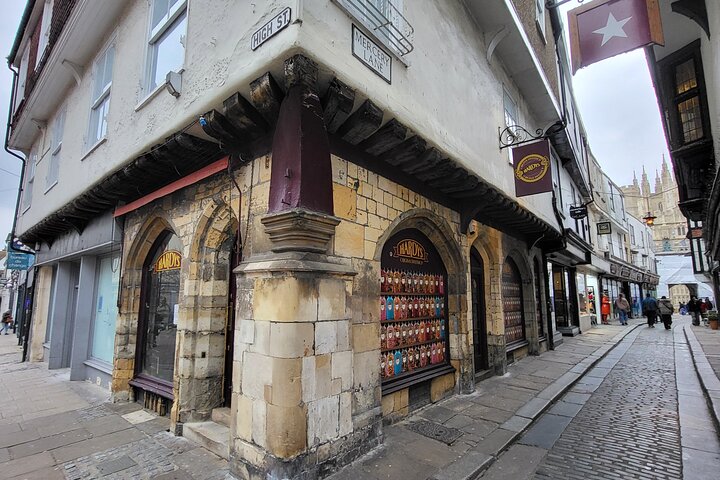 The Highlights of Canterbury - a One Hour Historical Walking Tour