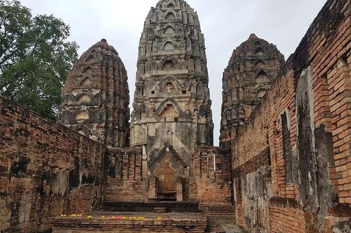 Full Day Sukhothai Historical Park Tour