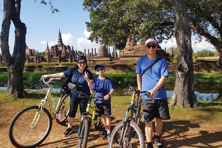 Full-Day Historical Park and Countryside Tour in Sukhothai