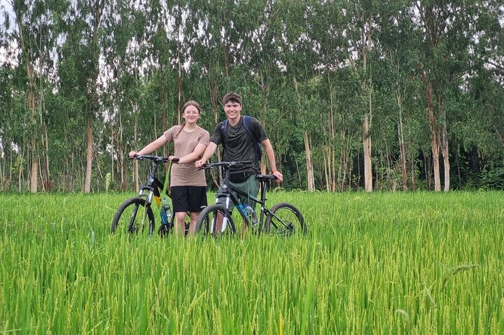 Full-Day Historical Park and Countryside Tour in Sukhothai