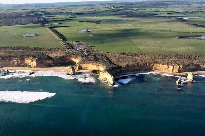 Great Ocean Road 10-Stop Tour: Sunset near 12 Apostles Coast