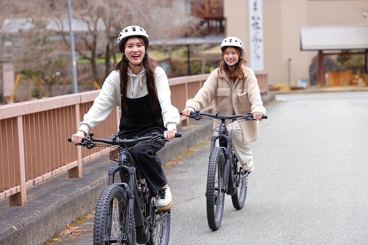 Hida-Osaka Cycling Guide Tour Short Course