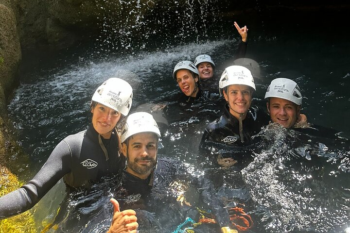Canyoning experience in Barranco del Gorgo de la Escalera