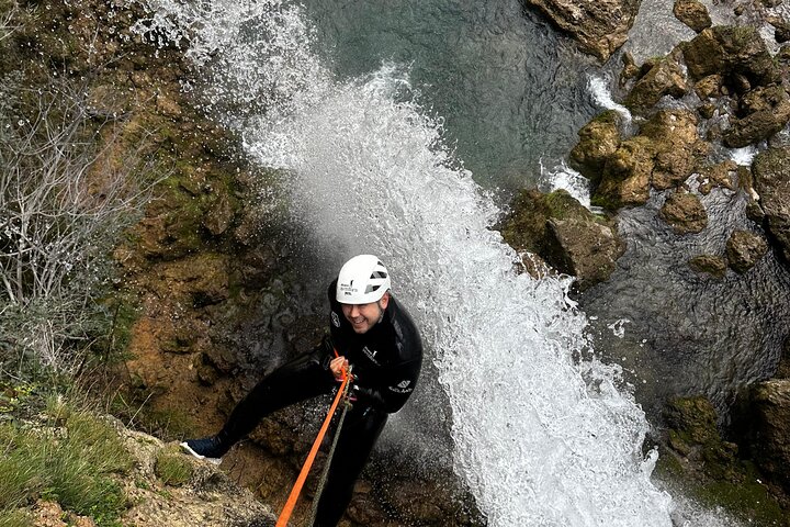 Canyoning experience in Barranco del Gorgo de la Escalera