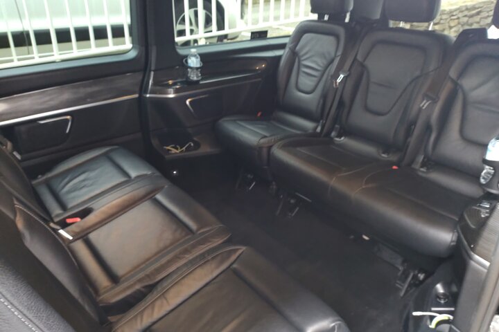 11 HRS Private Tour to ST TROPEZ from MARSEILLE , AIX by lux VAN