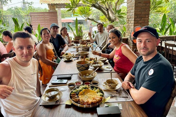 Cu Chi Tunnels & Mekong Delta with Coconut Village Tour