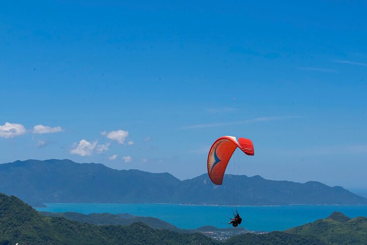 Paragliding Experience in Nha Trang