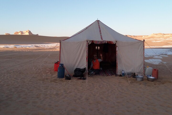 3 Days 2 Nights Black and White Desert Tours Experience