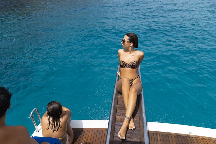 Egadi Islands Tour Favignana Levanzo by Boat with Lunch from Trapani