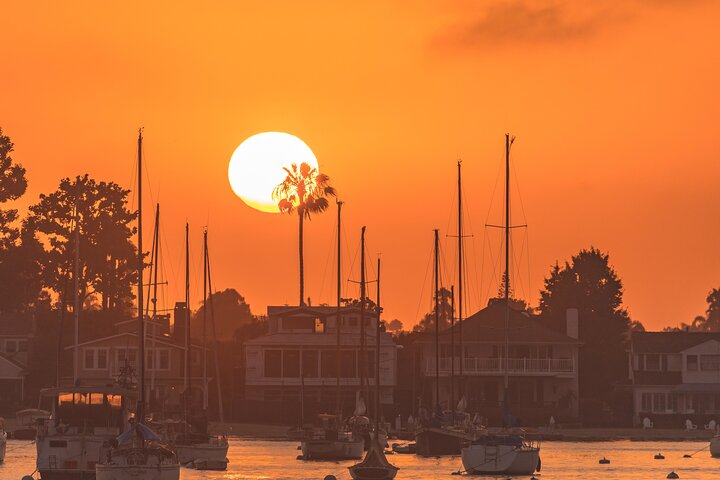 Relaxing Sunset/Evening Cruise in Newport Beach