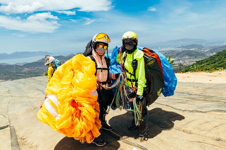 Paragliding Experience in Nha Trang