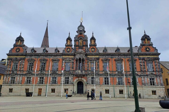 Half Day Self-Guided Audio Walking Tour in Cosmopolitan Malmö