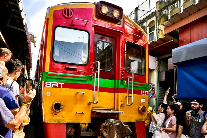 Bangkok: Floating Market and Train Market Experience