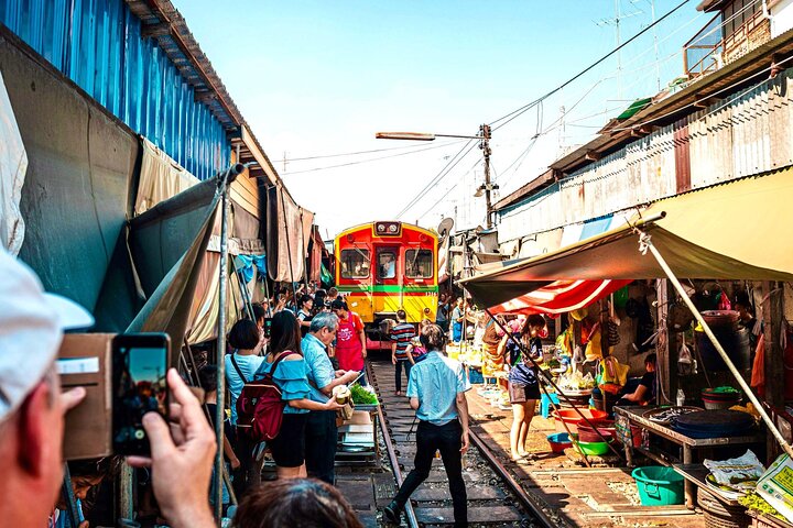 Bangkok: Floating Market and Train Market Experience