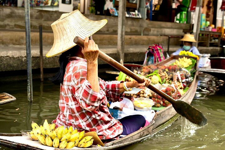 Bangkok: Floating Market and Train Market Experience