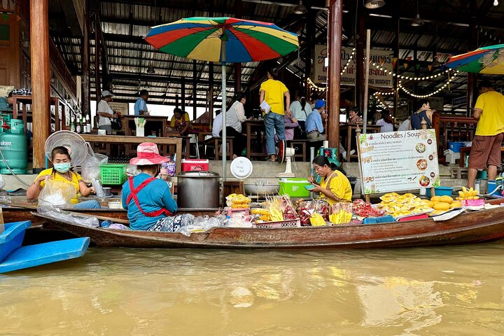 Bangkok: Floating Market and Train Market Experience