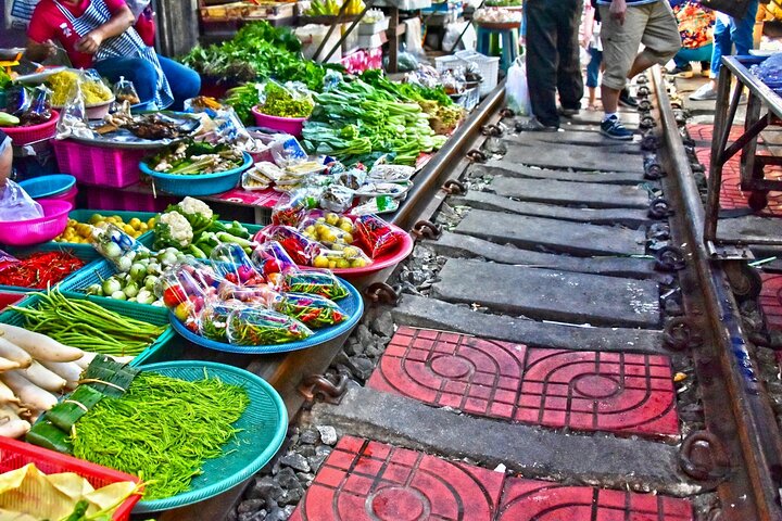 Bangkok: Floating Market and Train Market Experience
