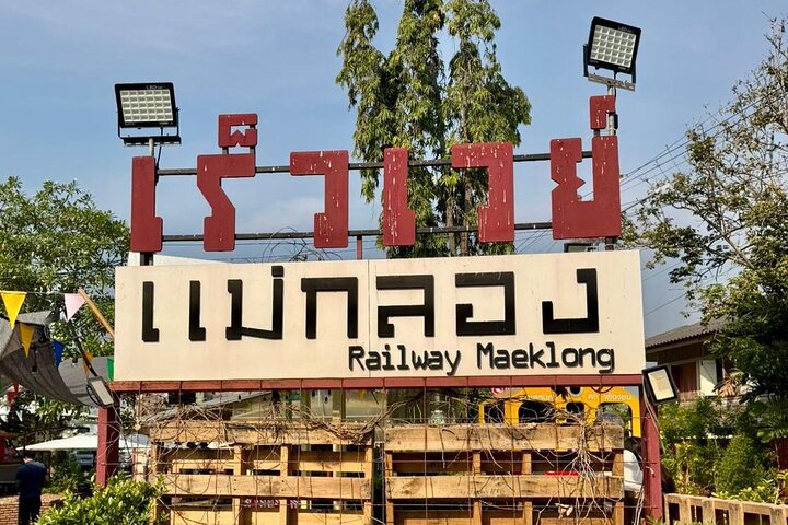 Bangkok: Floating Market and Train Market Experience