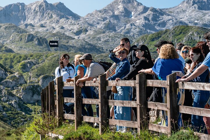 Tour to Lakes of Covadonga, Onís Cangas and Ballasts from Gijón
