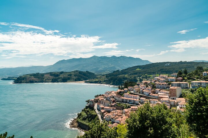Tour to Lakes of Covadonga, Onís Cangas and Ballasts from Gijón