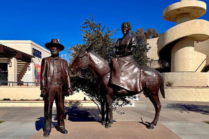 Scottsdale Old Town Food Tour of Hidden Gems with 6 Food Tastings