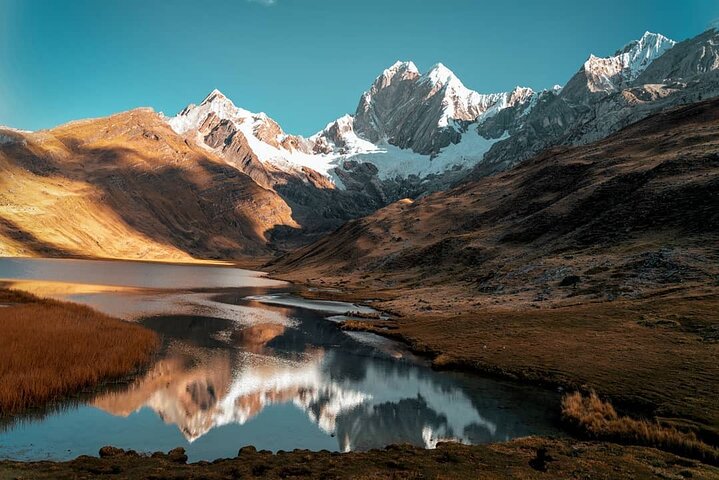 The Best of Huayhuash Mini Trek – Siula Grande Mountain (5D /4 N)
