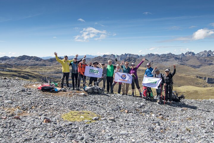 The Best of Huayhuash Mini Trek – Siula Grande Mountain (5D /4 N)