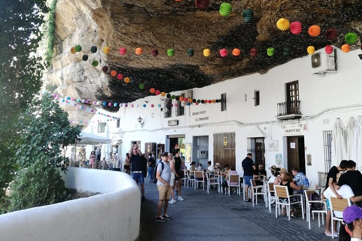 Discover Ronda and Setenil de las Bodegas in a Day from Málaga