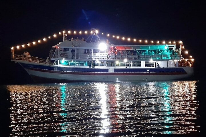 San Andres Bay Yacht Rumba Tour with Bar Libre