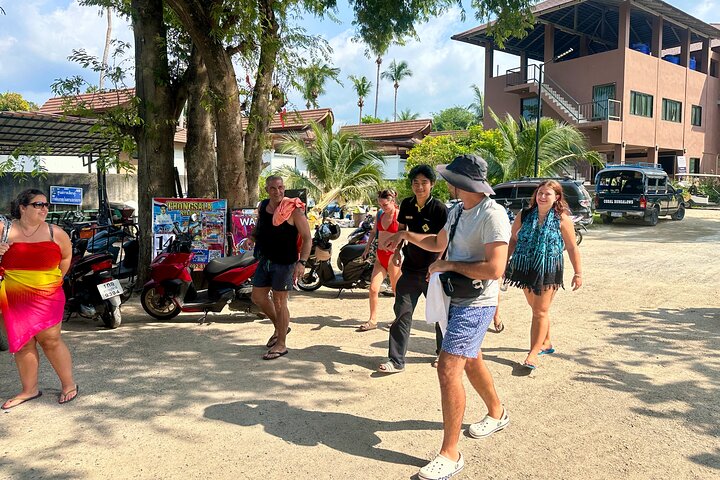 Road trip around Koh Phangan-Join Trip (Shared road trip)