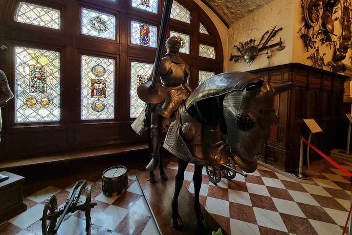 Private Day Trip from Bucharest: Dracula’s Castle, Peles & Brasov