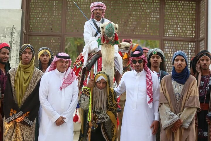 Jeddah Layover Stopover & Transit Tour with Private Transfer