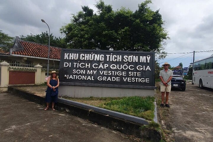 WAR TOUR to MY LAI MASSACRE & KY ANH TUNNELS & GOLDEN PAGODA