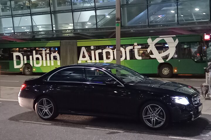 Ennis to Dublin Airport Premium Car Service